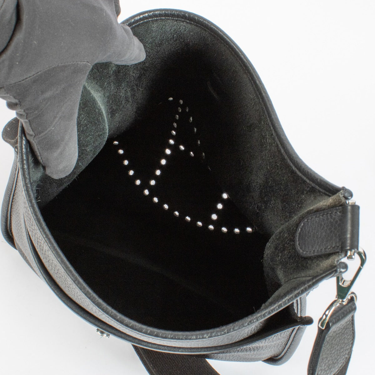 shop 100% authentic second hand Hermès Evelyne III 29 Black Clemence PHW on Labellov.com