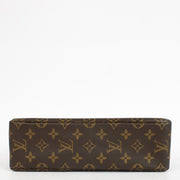Shop the Louis Vuitton Monogram Trousse Toilette 28 second hand on Labellov.com