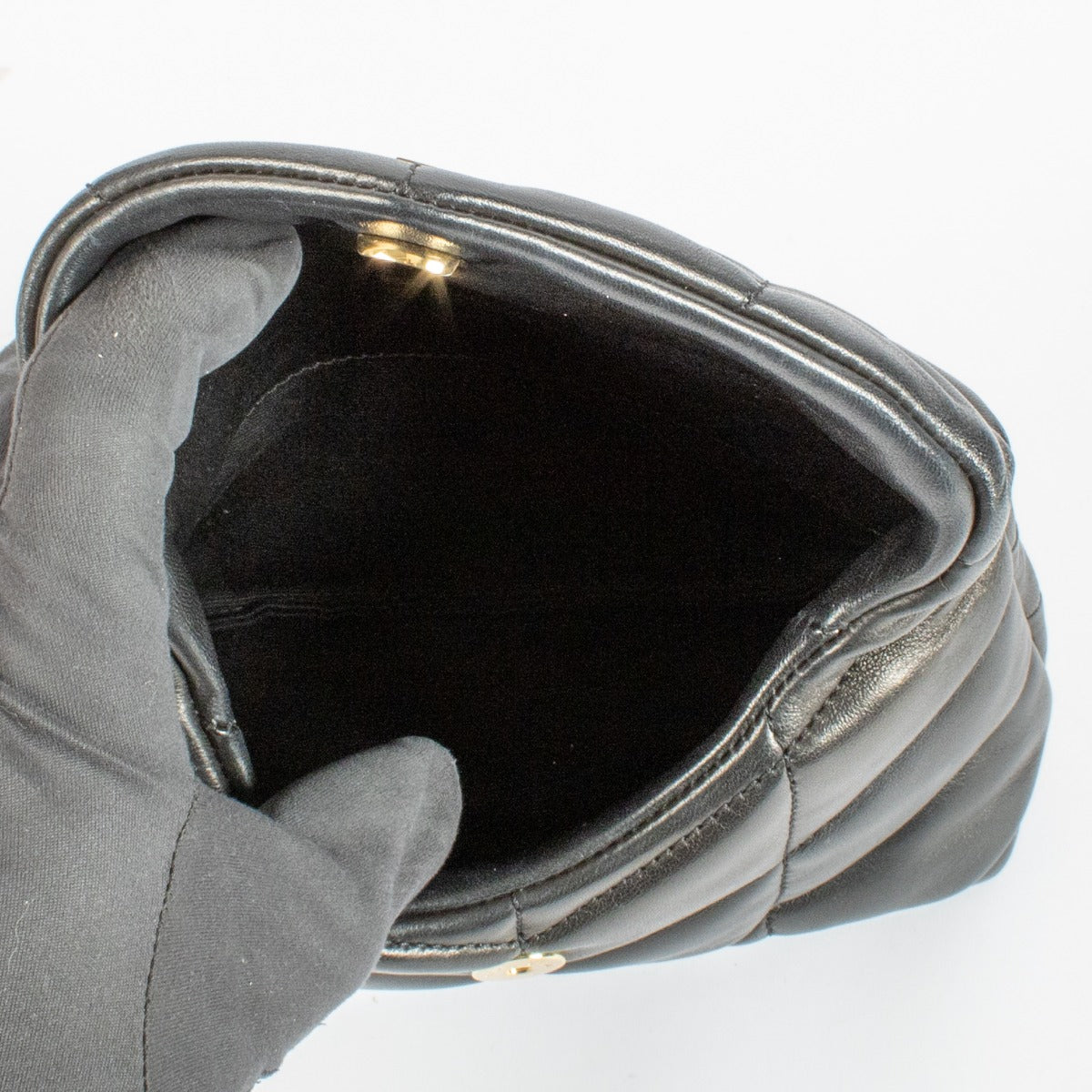 shop 100% authentic second hand Saint Laurent Black Puffer Clutch on Labellov.com