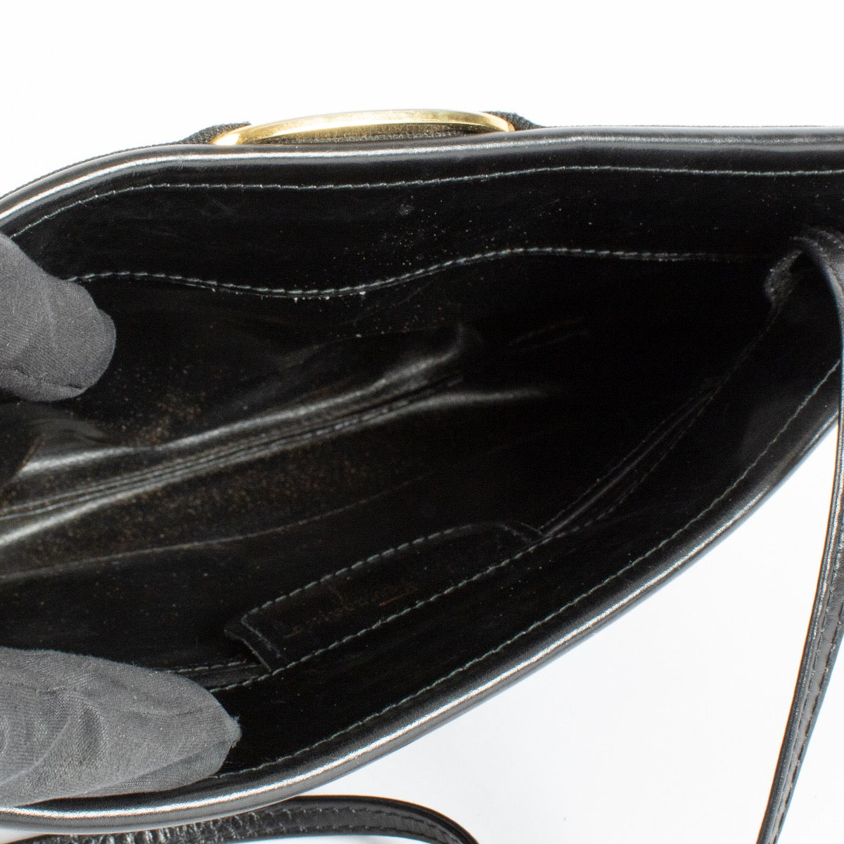 authentic preloved Ferragamo Black Shoulder Bag on Labellov.com