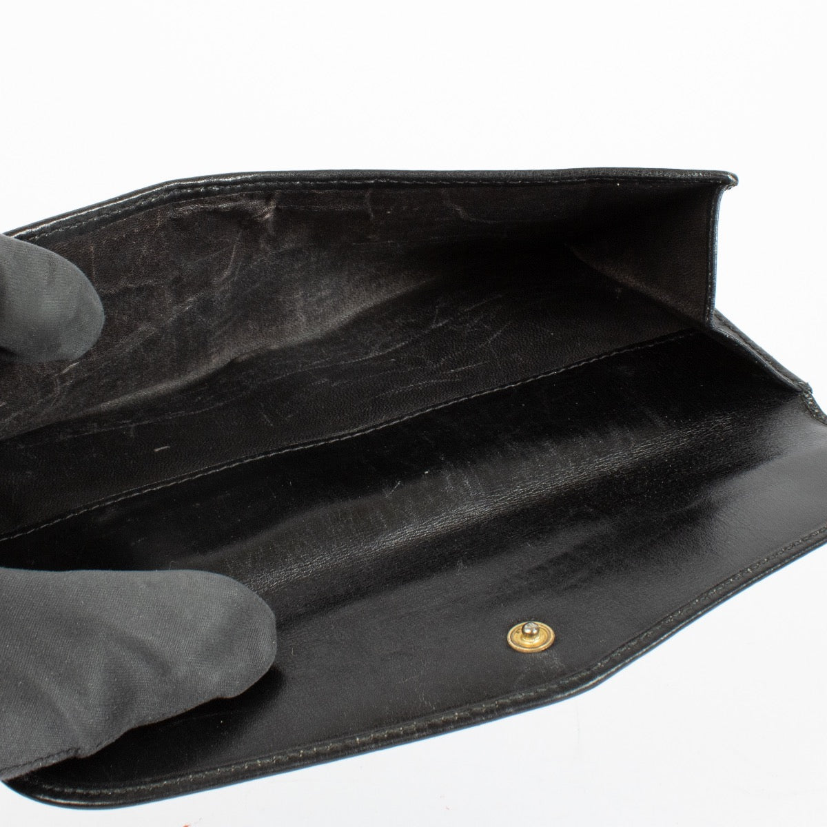 authentic preloved Gucci Black Monogram Wallet on Labellov.com