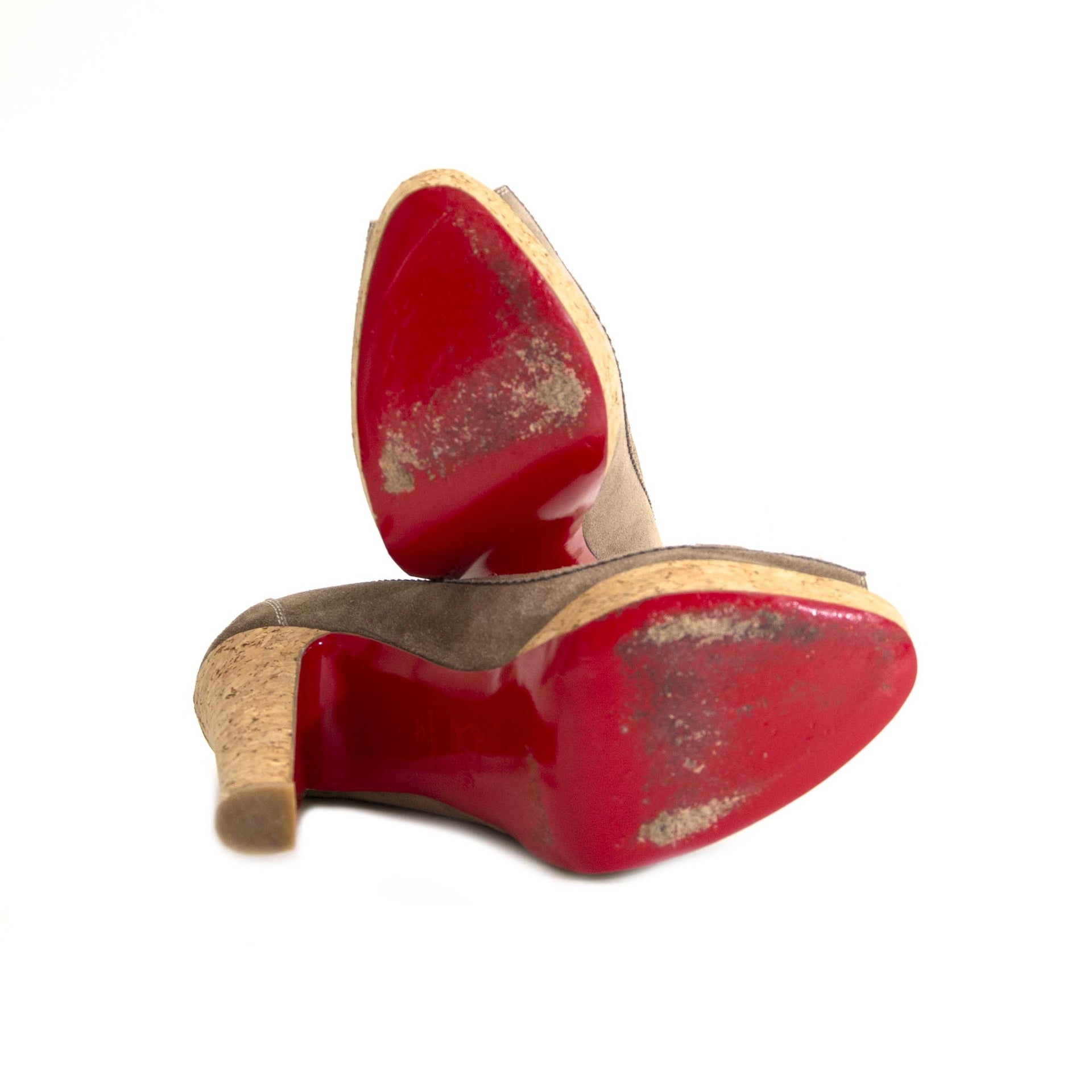 acheter en ligne chez labellov.com Louboutin Cork daim Platform Pumps