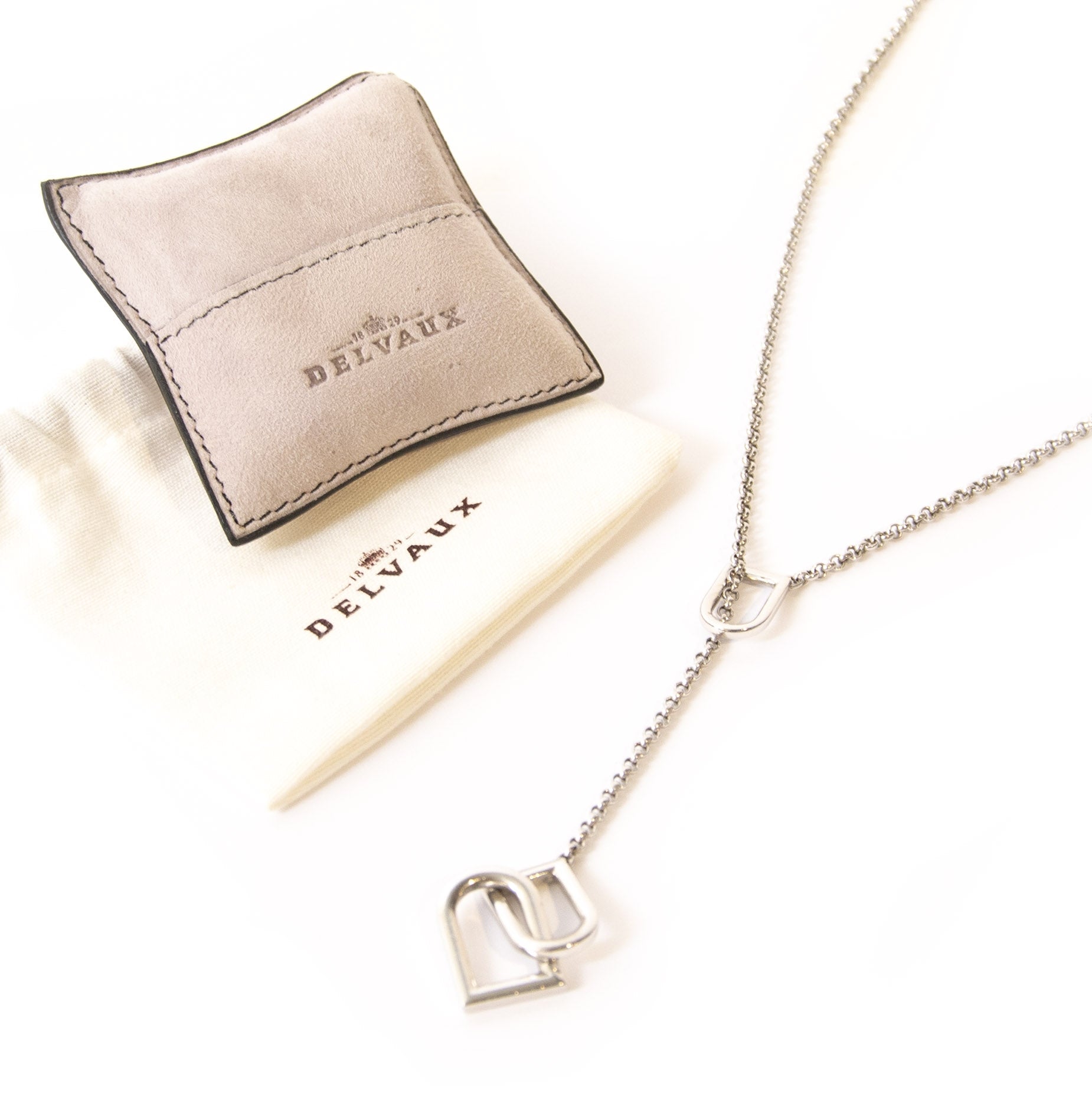 Authentic second-hand vintage Delvaux Silver D Necklace buy online webshop LabelLOV
