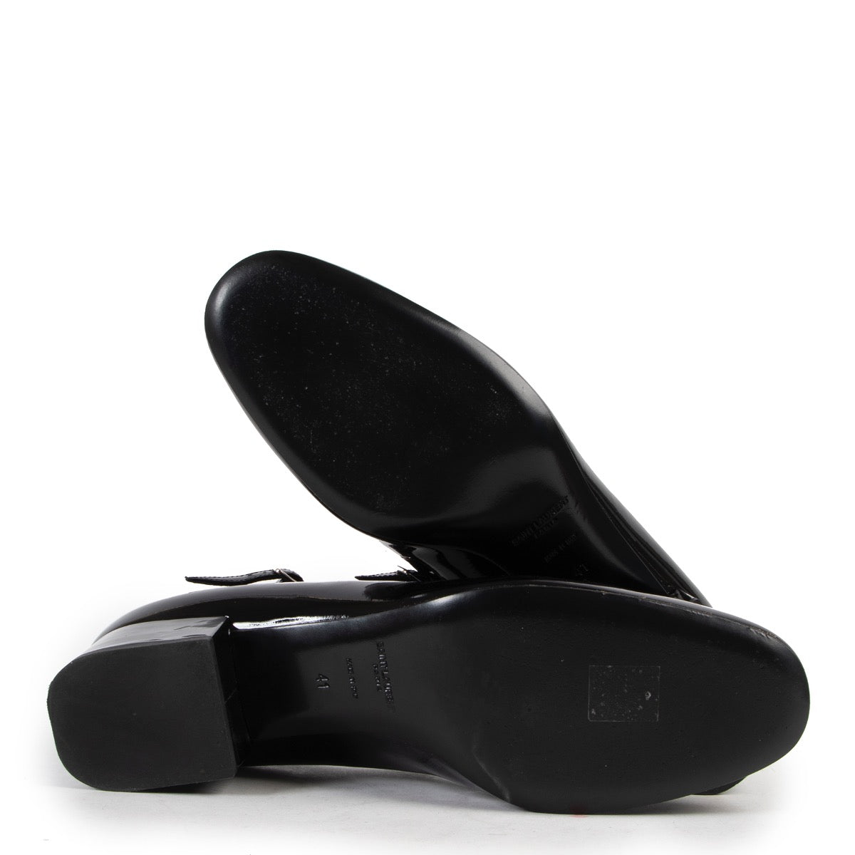 Shops safe online at Labellov in Antwerp this 100% authentic second hand Saint Laurent Black Patent Leather Heels - Size 41