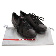 Prada Sneakers Men Black - Size 42. Buy and sell your Prada Sneakers for the best price at Labellov. Koop en verkoop uw authentieke designer schoenen bij labellov.