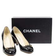 Authentieke Tweedehands Chanel Black Patent Silver Chain Logo Pumps juiste prijs veilig online shoppen luxe merken webshop winkelen Antwerpen België mode fashion