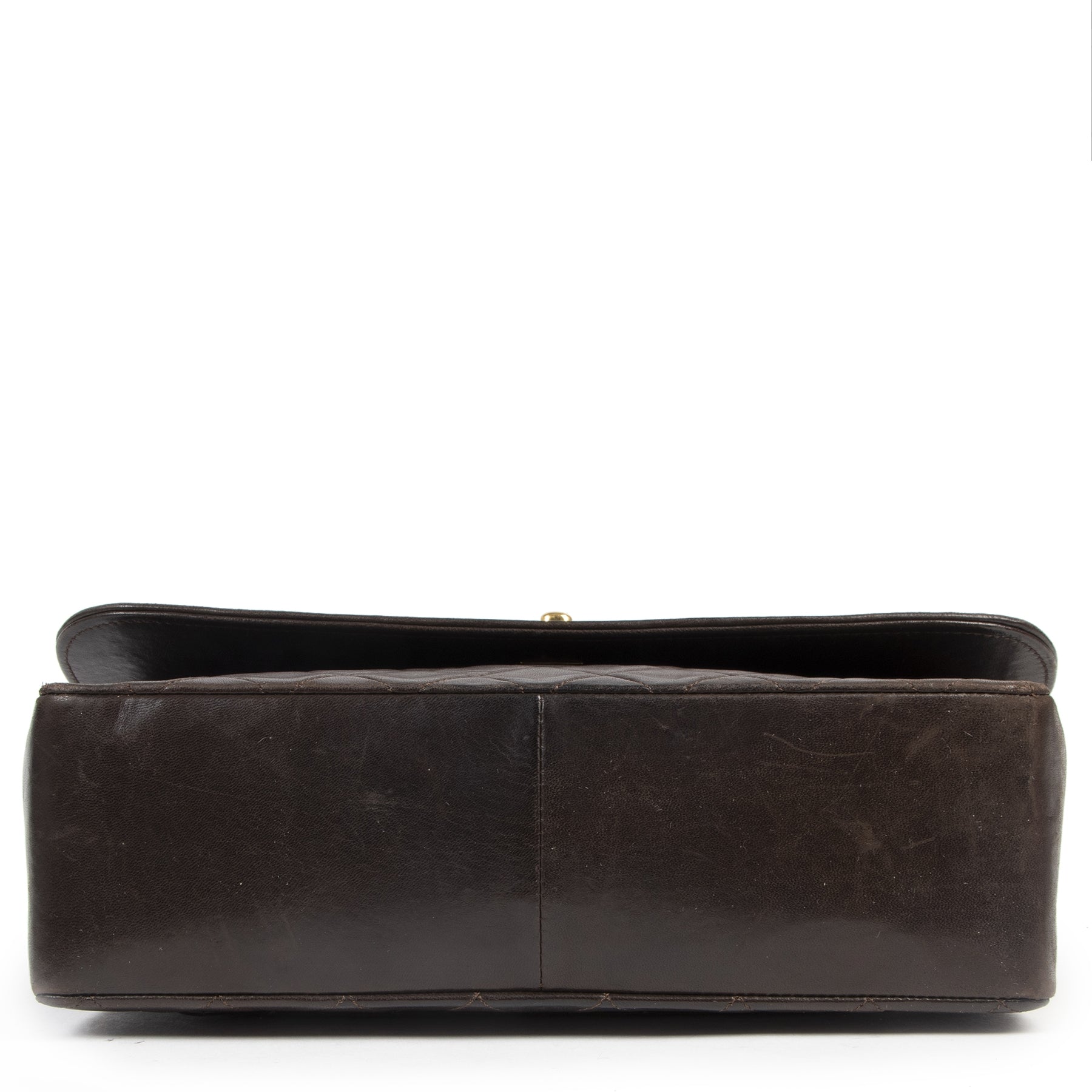 Chanel Vintage Brown Quilted Flap Bag pour le meilleur prix chez Labellov