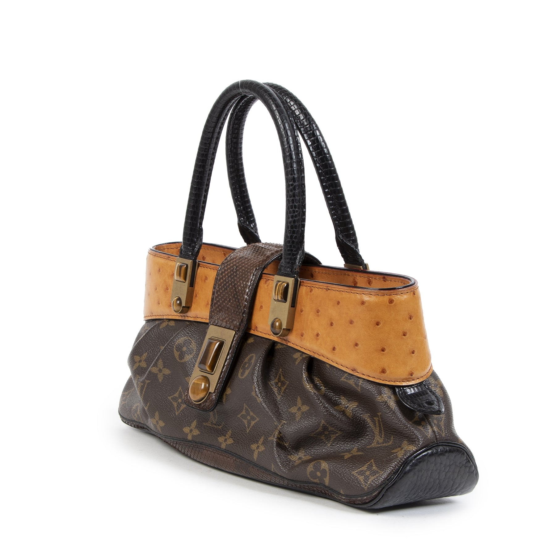 Buy authentic secondhand Louis Vuitton bags at the right price at LabelLOV vintage webshop. Safe and secure online