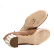 Miu Miu Pink Patent Leather Crystal Heel Pumps - Size 37. Now for sale at labellov.com for the best price. Op zoek naar Miu Miu pumps? Nu te koop bij labellov.com tegen de beste prijs.