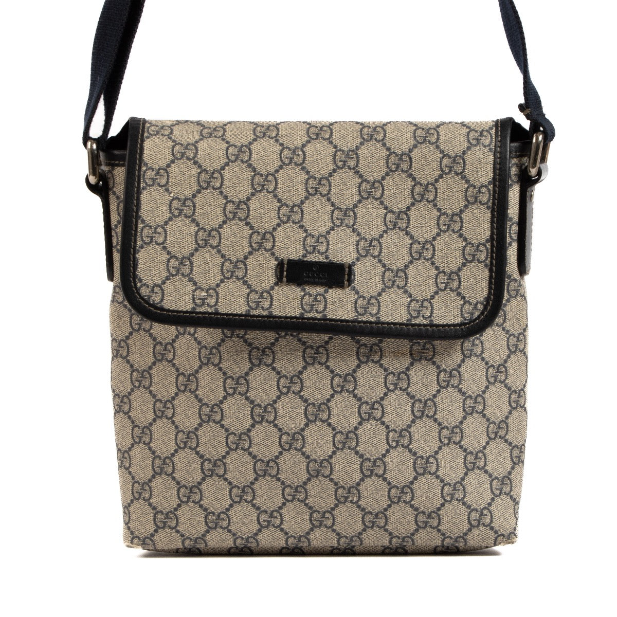Shop 100% authentic second-hand Gucci Blue GG Supreme Messenger Bag at Labellov.com
