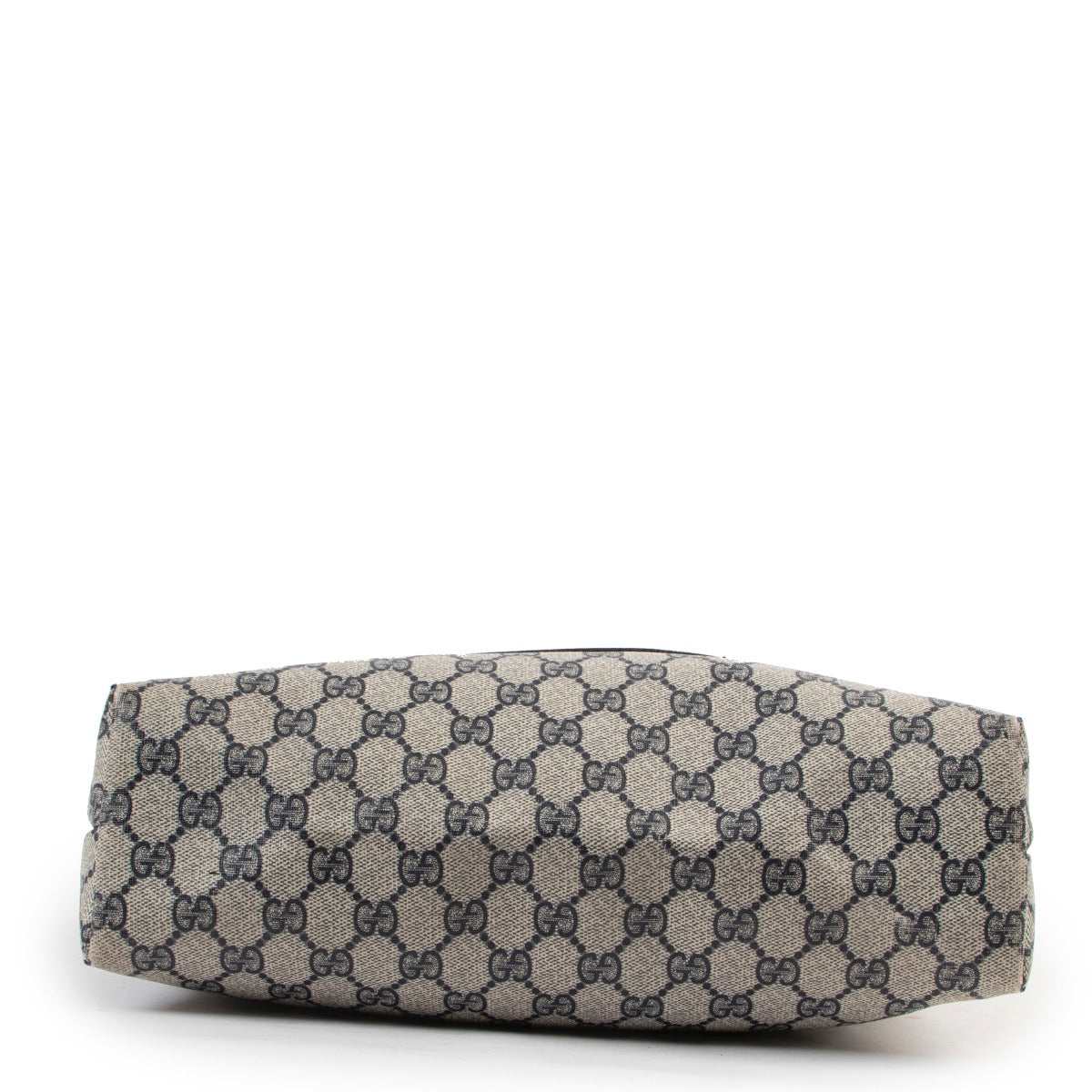 Gucci Monogram Shoulder bag at Labellov online or in store available for a reasonable price and in good condition. Get them now!