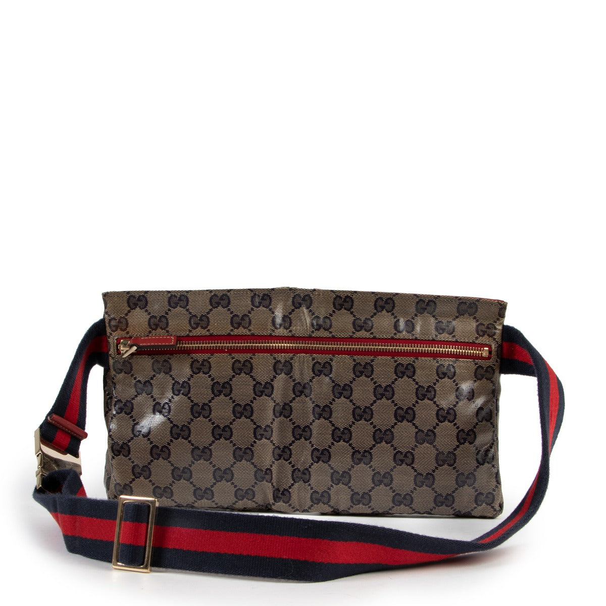 Shop safe online at Labellov in Antwerp this 100% authentic vintage second hand Gucci Monogram Crossbody Belt Bag