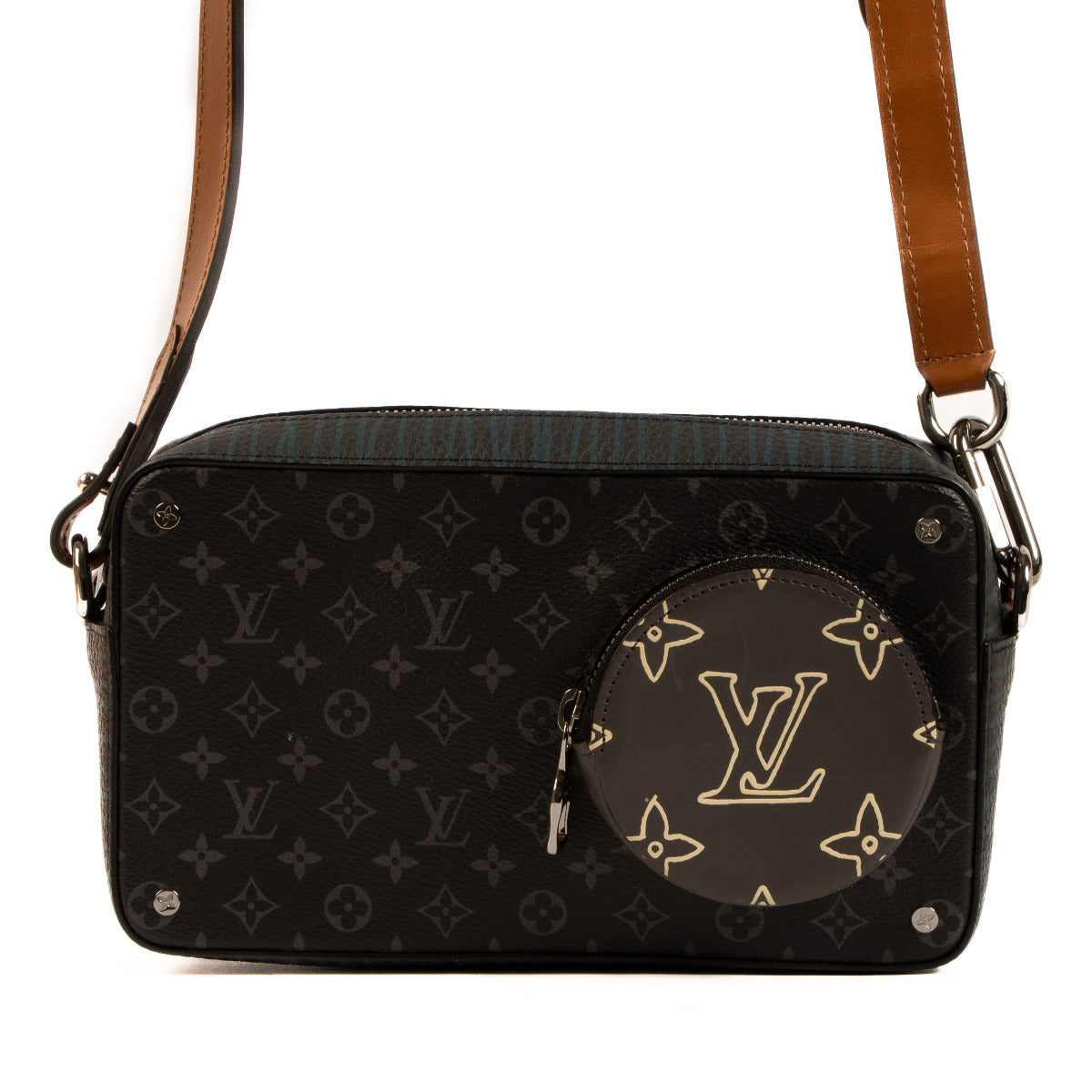 Louis Vuitton Black Volga On Crossbody Bag for sale online at Labellov secondhand luxury in Antwerp. We buy and sell your preloved and new designer bags.