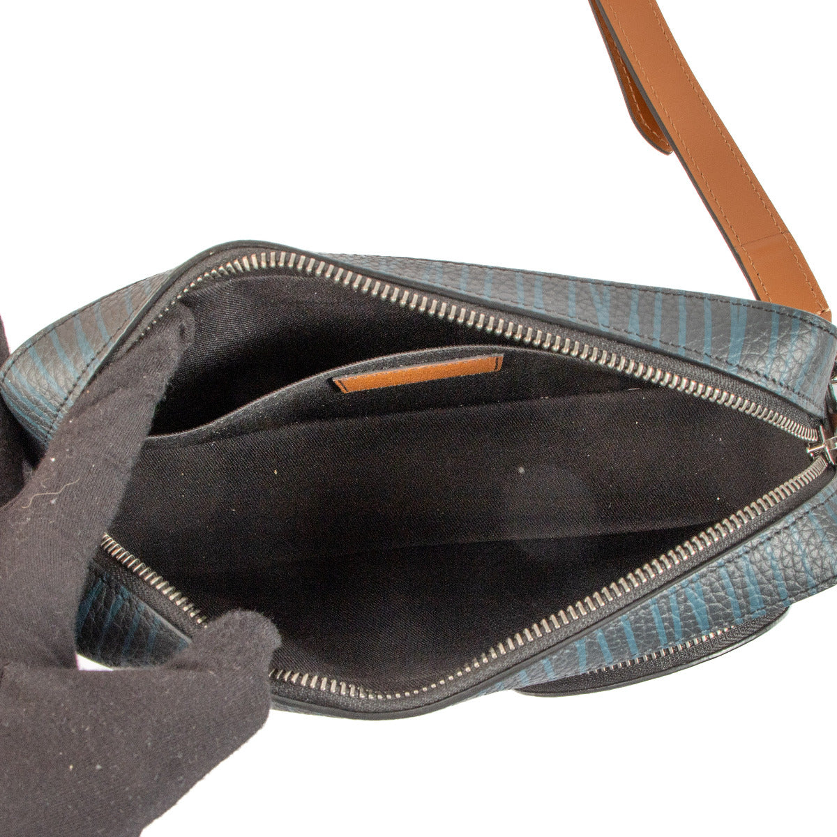 Sac bandoulière Louis Vuitton Black Volga