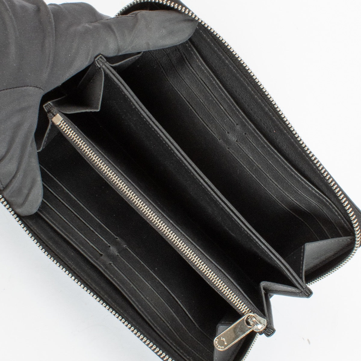 Louis Vuitton Black Mahina Zippy Wallet