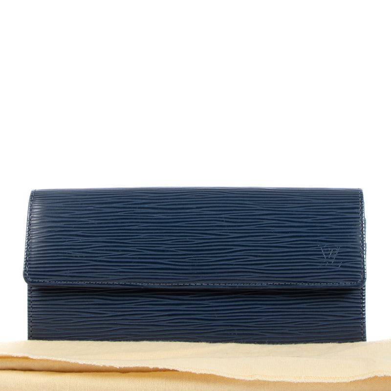 Louis Vuitton Blue Epi Leather wallet available in Antwerp Brussels Knokke