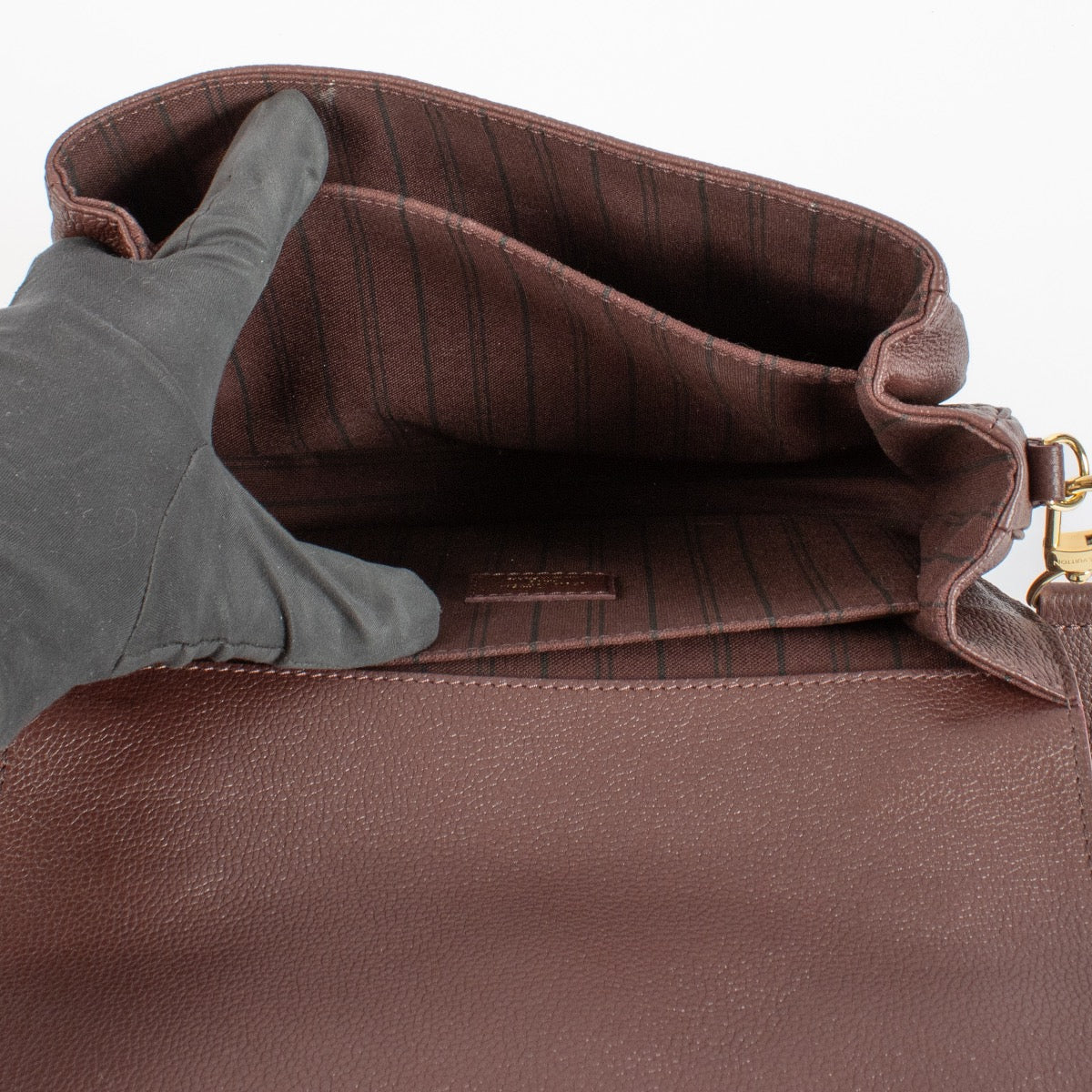Louis Vuitton Wine Monogram Empreinte Pochette Metis