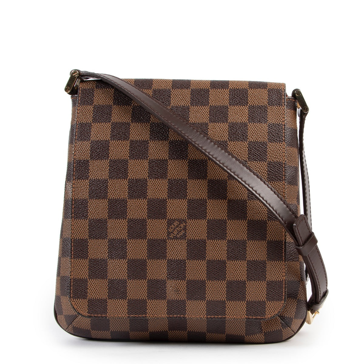 Louis Vuitton Monogram Musette PM Crossbody available at Labellov for a fair price and in very good condition, so don't doubt!