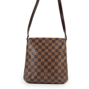 Louis Vuitton Monogram Musette PM Crossbody available at Labellov for a fair price and in very good condition, so don't doubt!