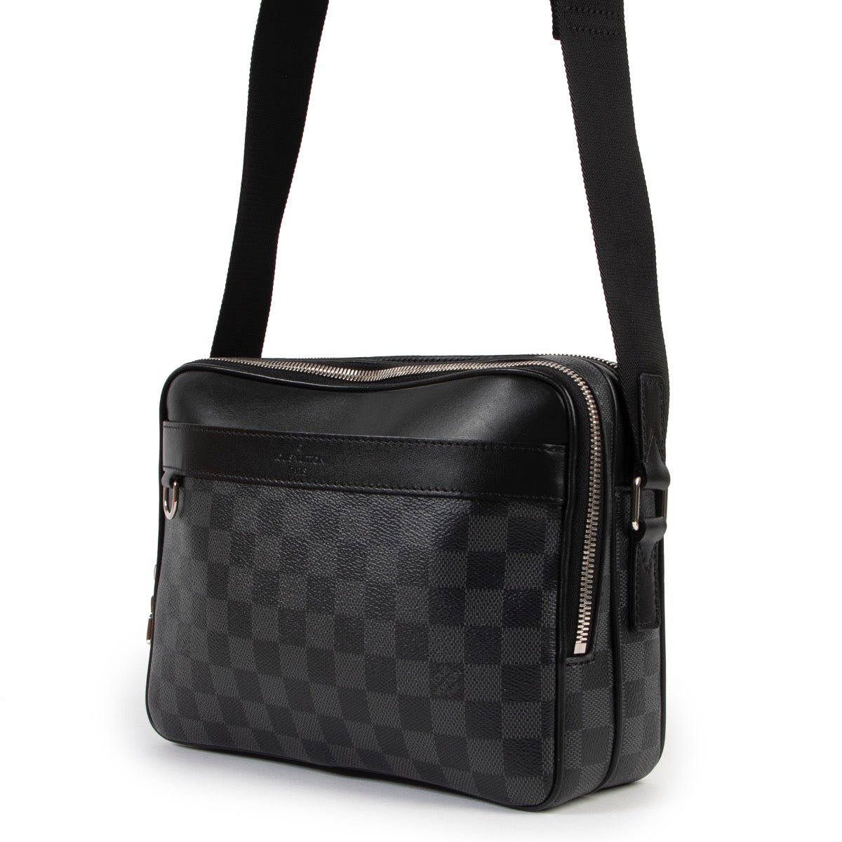 shop online your secondhand Louis Vuitton Trocadero Messenger NM PM