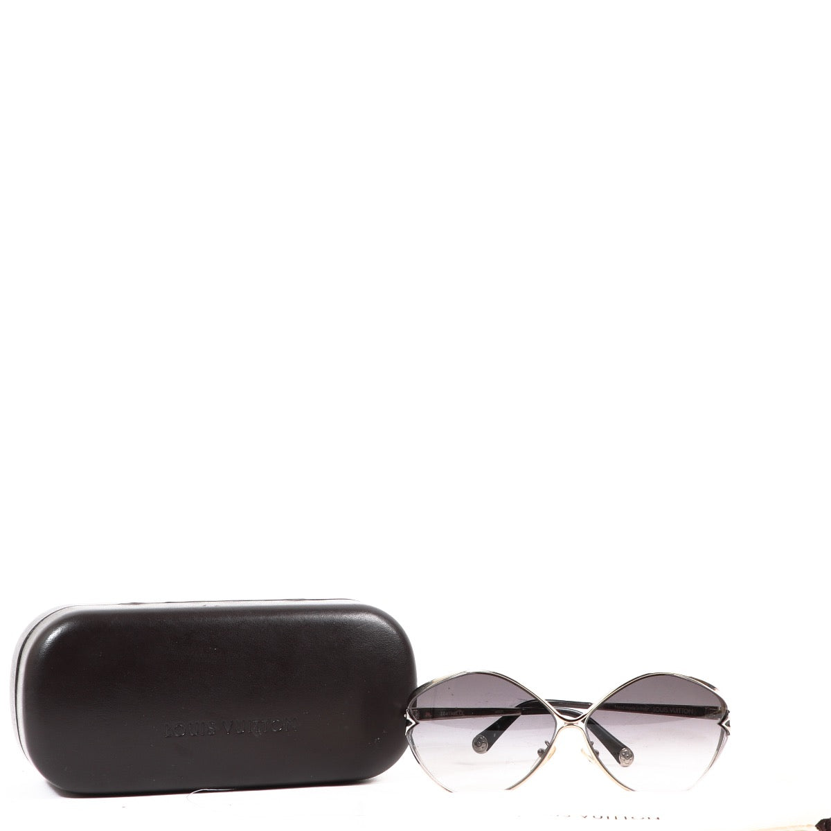 Buy an authentic Louis Vuitton Silvertone Laurel Sunglasses in very good condition at Labellov in Antwerp.