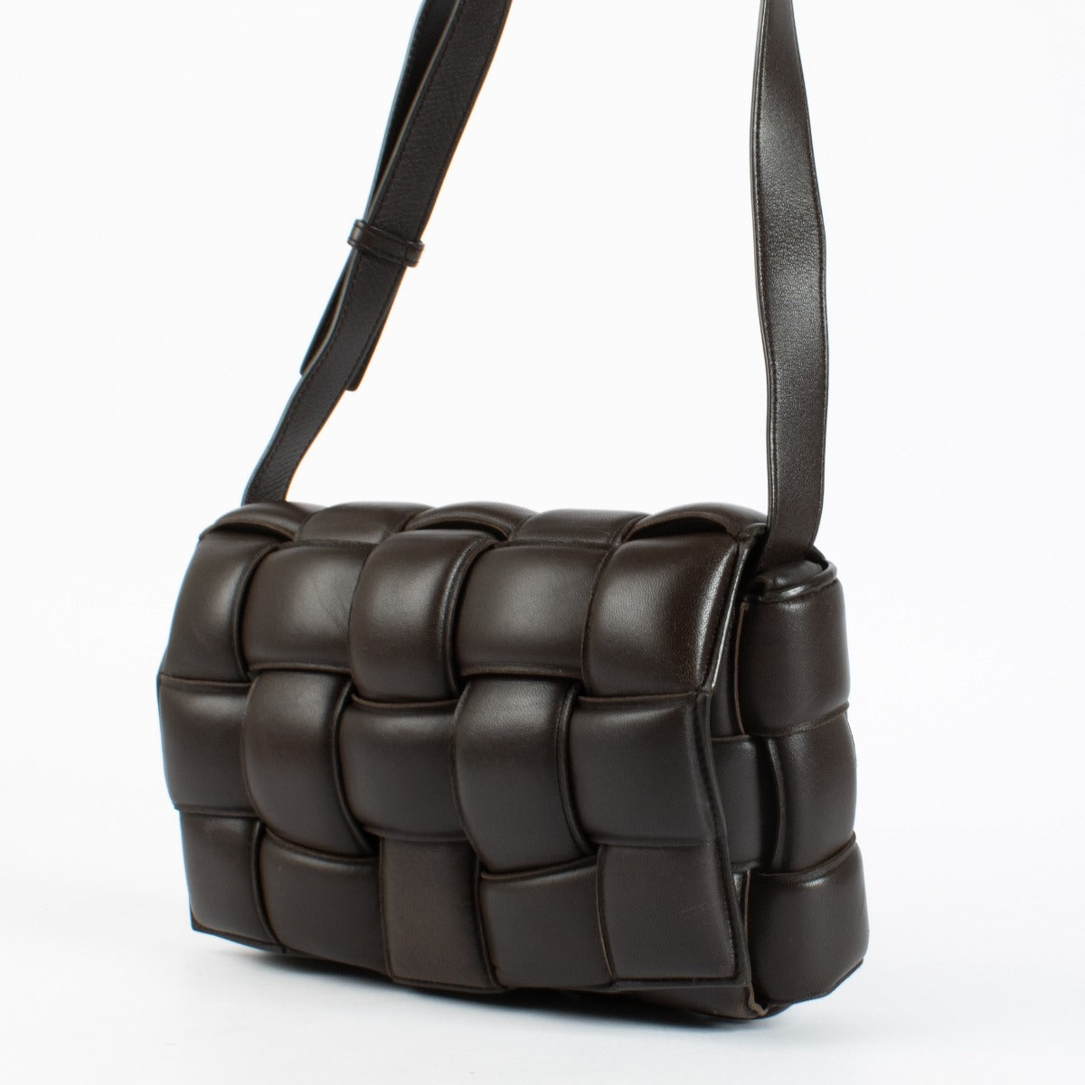 Authentic pre-loved Bottega Veneta Fondant Padded Cassette on Labellov.com