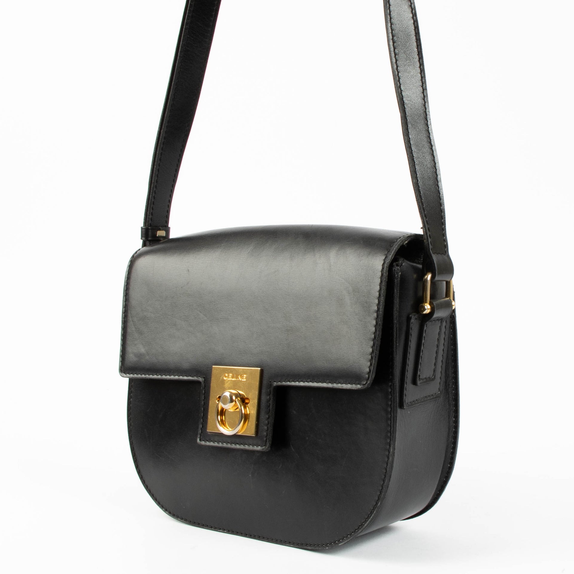 Shop this authentic Celine Black Vintage Crossbody pre-loved on Labellov.com 
