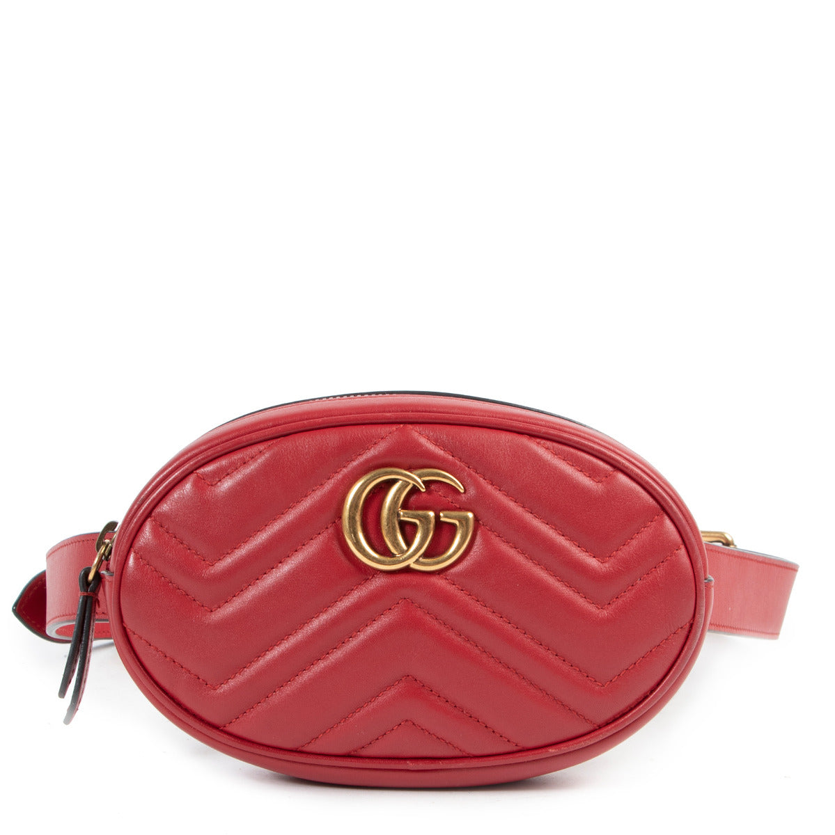 Gucci red marmont belt bag for the best price at Labellov secondhand luxury
