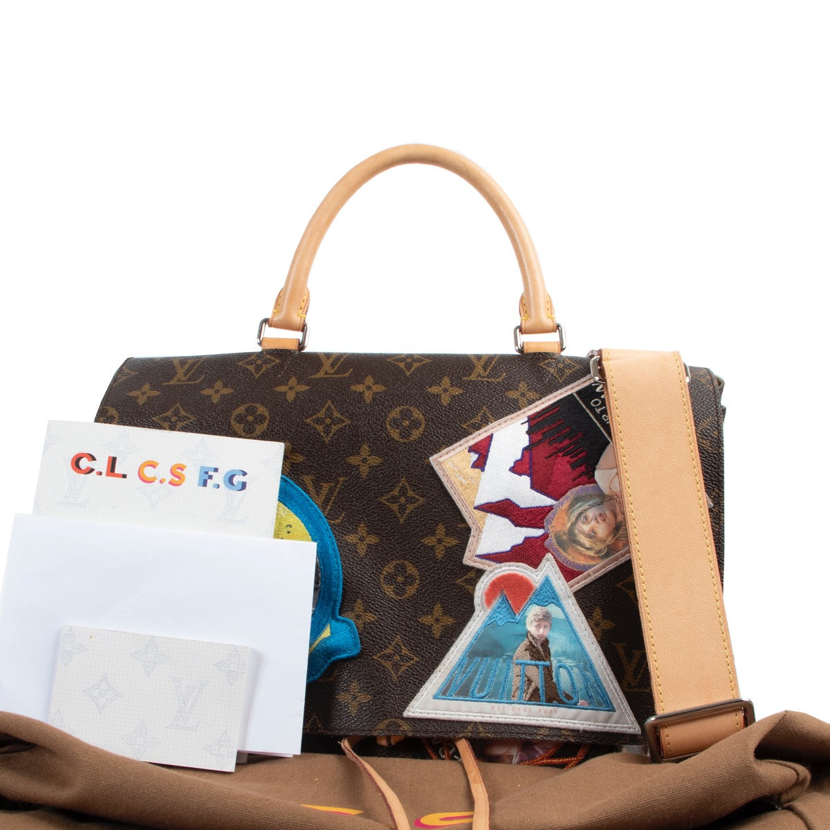 Shop safe online 100% authentic second hand Louis Vuitton Monogram Limited Edition Cindy Sherman Messenger Shoulder Bag in very good condition at the right price at Labellov in Antwerp.