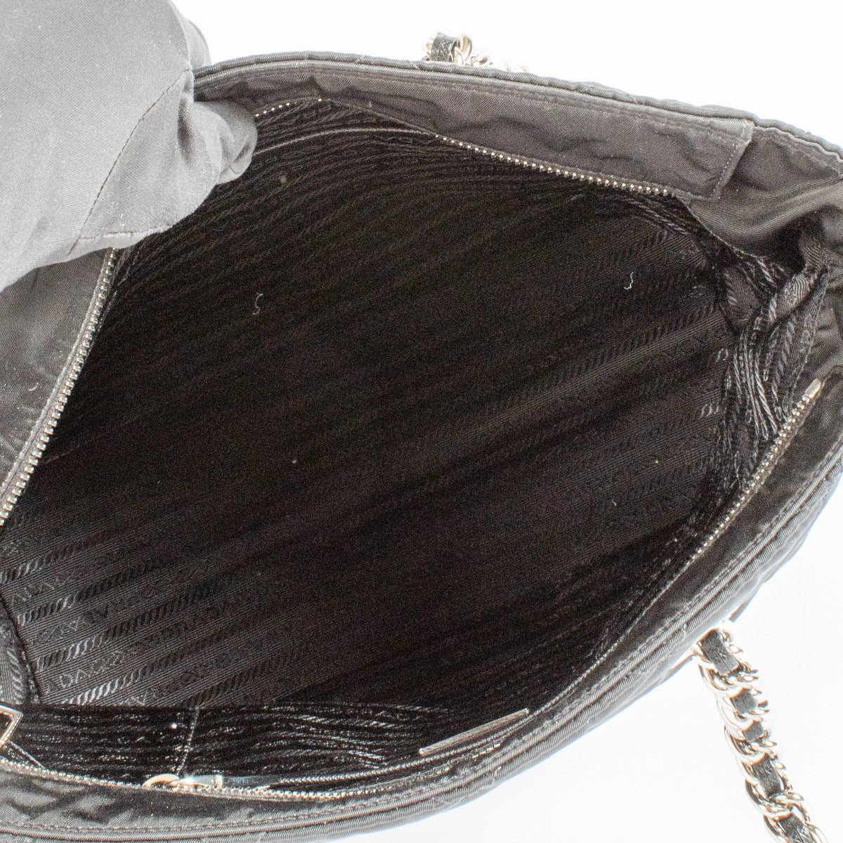 Shop 100% authentic second hand Prada Black Nylon Quilted Tote on Labellov.com