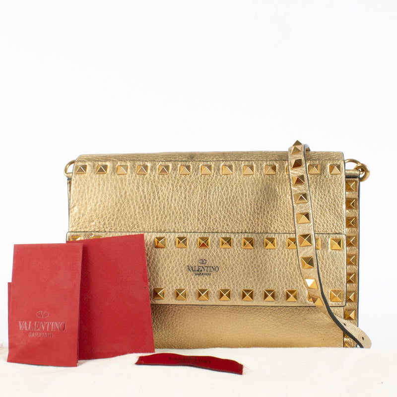 Authentic Second Hand Valentino Garavani Gold Rockstud Bag on Labellov.com