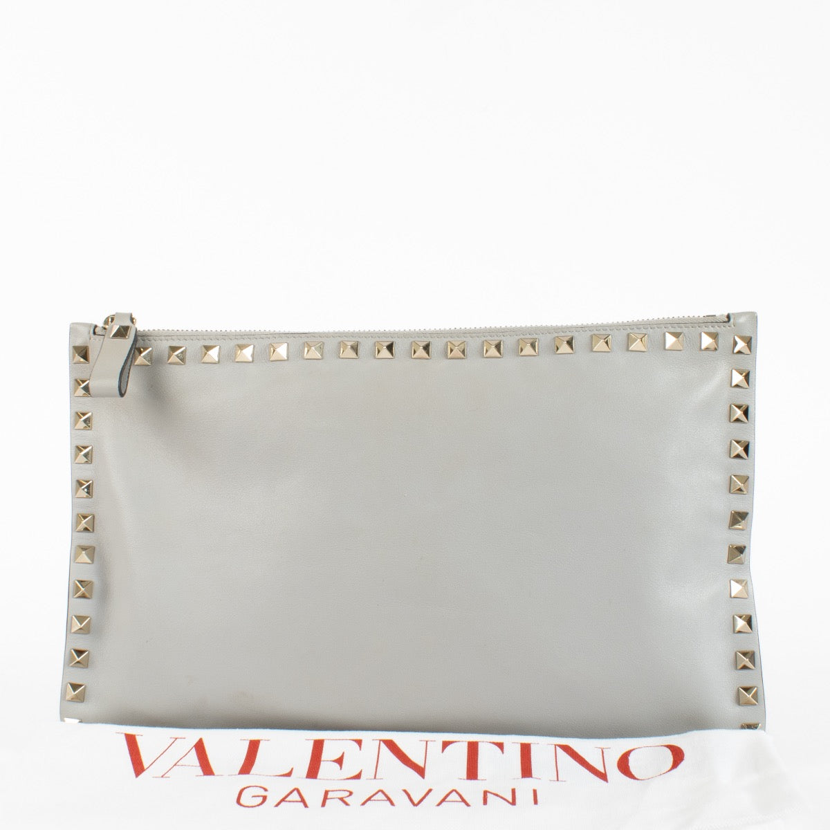 Authentic Second Hand Valentino Garavani Grey Rockstud Clutch on Labellov.com