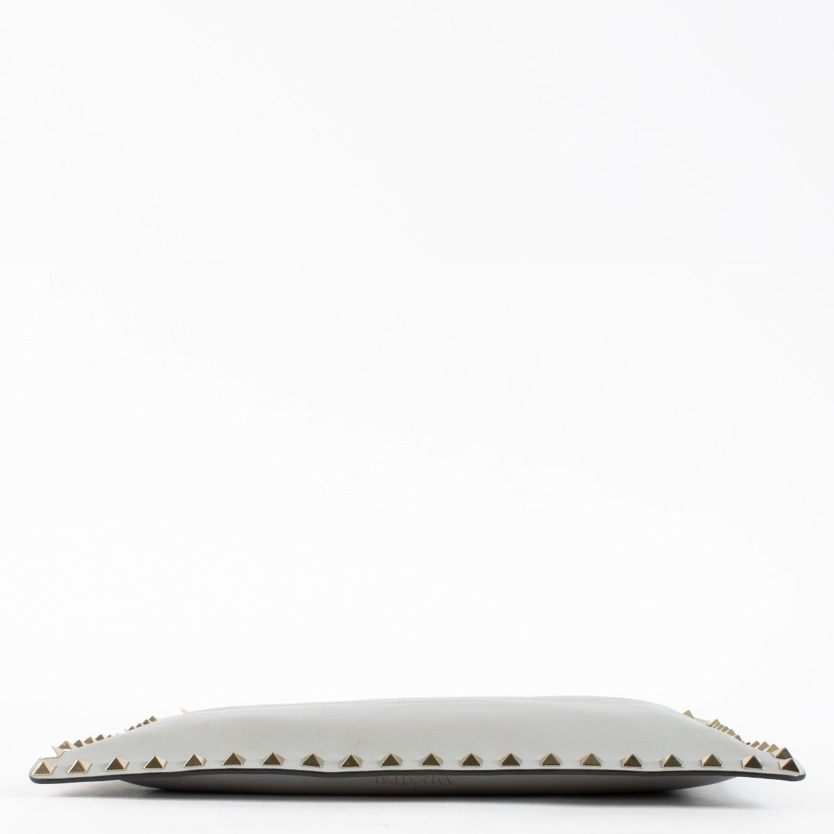 Authentic Second Hand Valentino Garavani Grey Rockstud Clutch on Labellov.com
