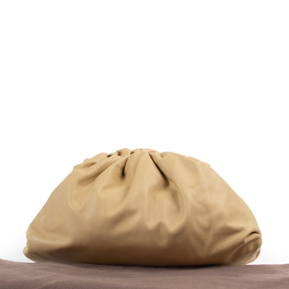 Shop safe online at Labellov in Antwerp this 100% authentic second hand Bottega Veneta Almond Calfskin Leather Pouch Clutch