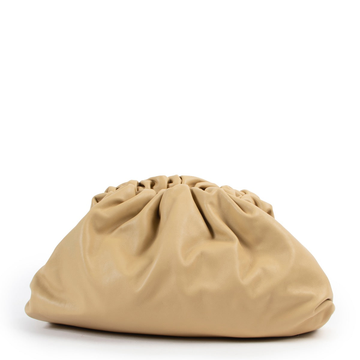 Shop safe online at Labellov in Antwerp this 100% authentic second hand Bottega Veneta Almond Calfskin Leather Pouch Clutch