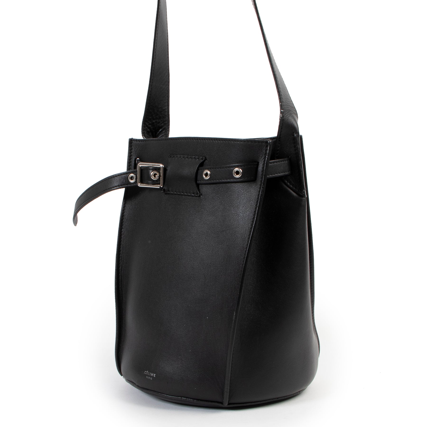 Shop safe online at Labellov in Antwerp this 100% authentic second hand Céline Black Leather Bucket Shoulder Bag