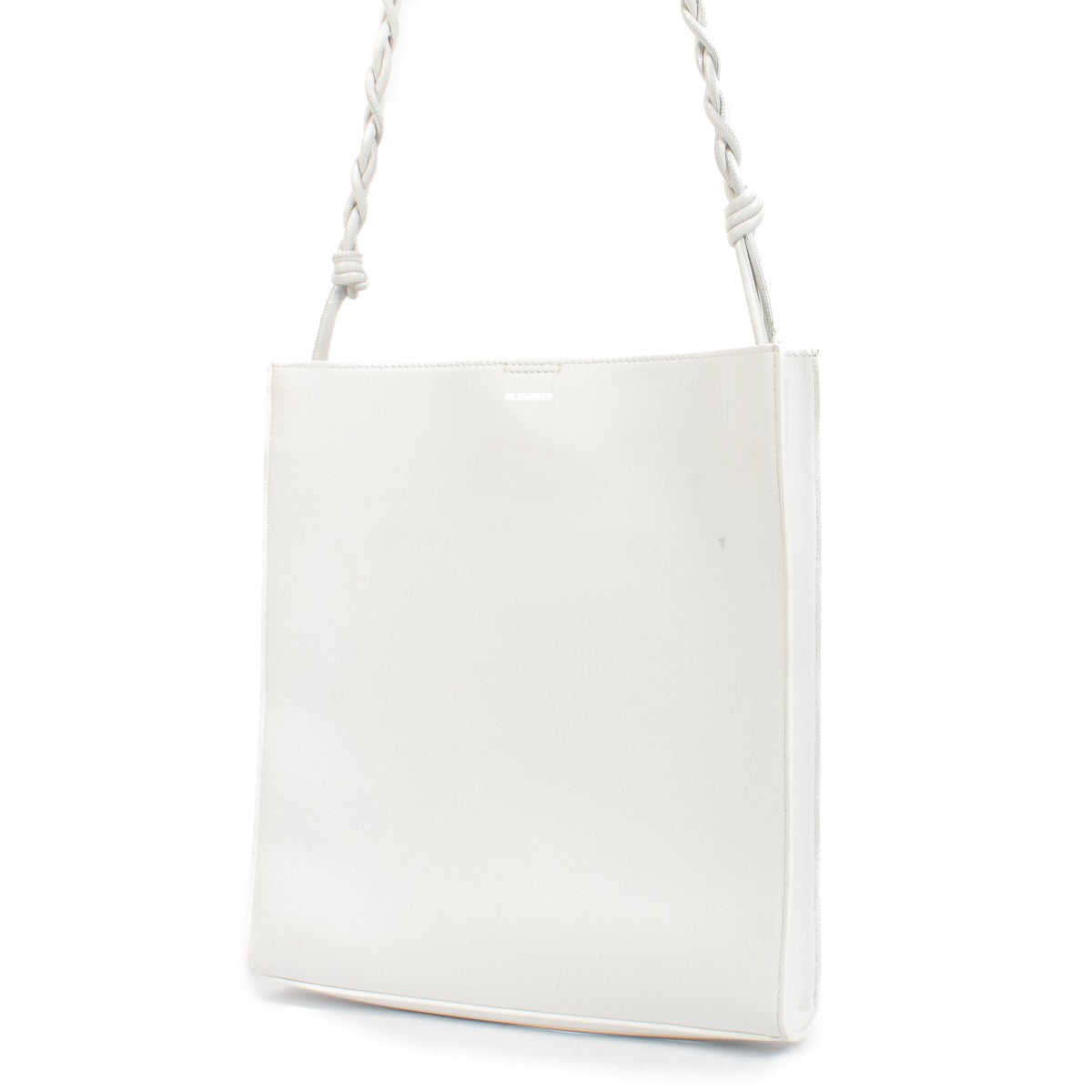 Shop safe online at Labellov in Antwerp, Brussels and Knokke this 100% authentic second hand Jil Sander White Tangle Shoulder Bag. Veilig online tweedehands authentieke Jil Sander White Tangle Shoulder handtas kopen bij Labellov.