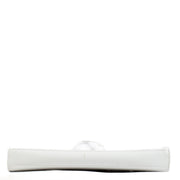 Shop safe online at Labellov in Antwerp, Brussels and Knokke this 100% authentic second hand Jil Sander White Tangle Shoulder Bag. Veilig online tweedehands authentieke Jil Sander White Tangle Shoulder handtas kopen bij Labellov.
