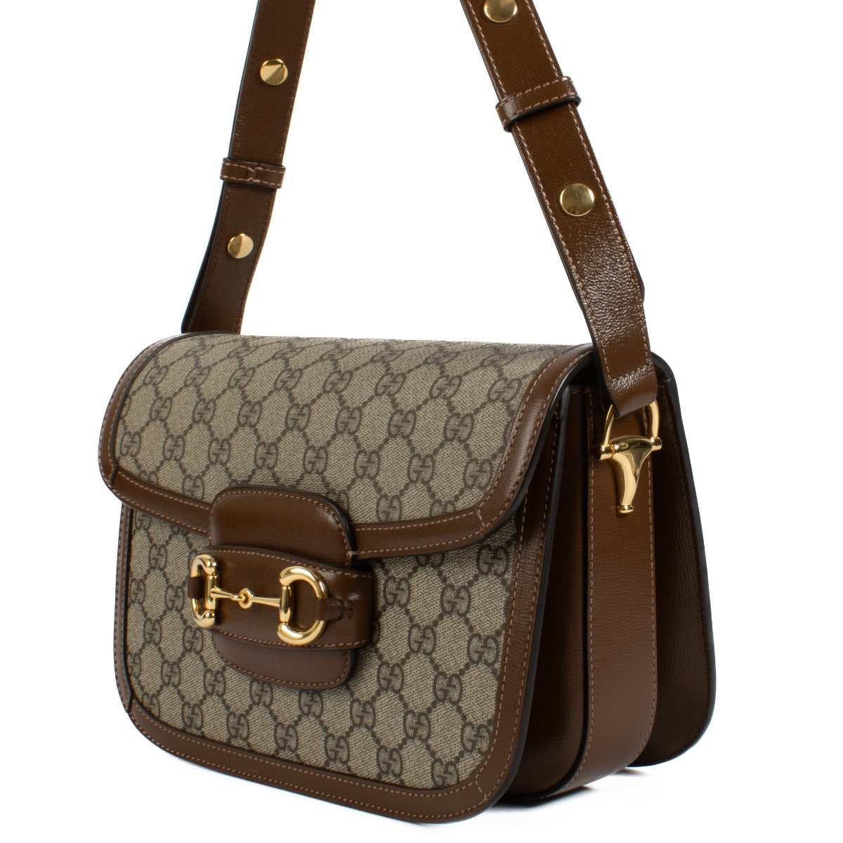 Authentic second hand Gucci GG Supreme Medium Horsebit 1955 Bag on Labellov.com