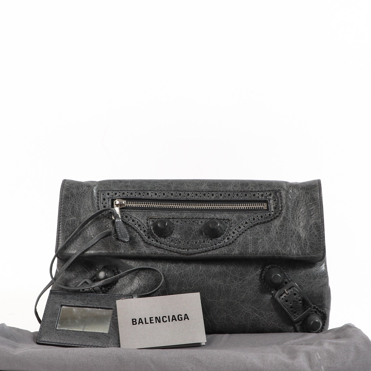 Buy an authentic Balenciaga Grey Leather Clutch in good condition at Labellov in Antwerp.