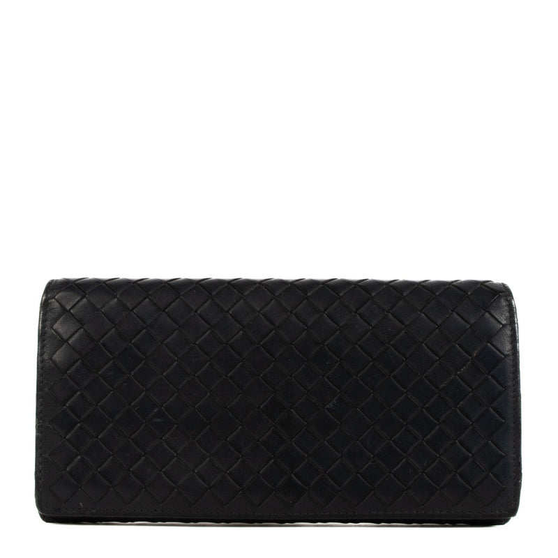 Shop safe online at Labellov in Antwerp, Brussels and Knokke this 100% authentic second hand Bottega Veneta Blue Leather Intrecciato Flap Wallet