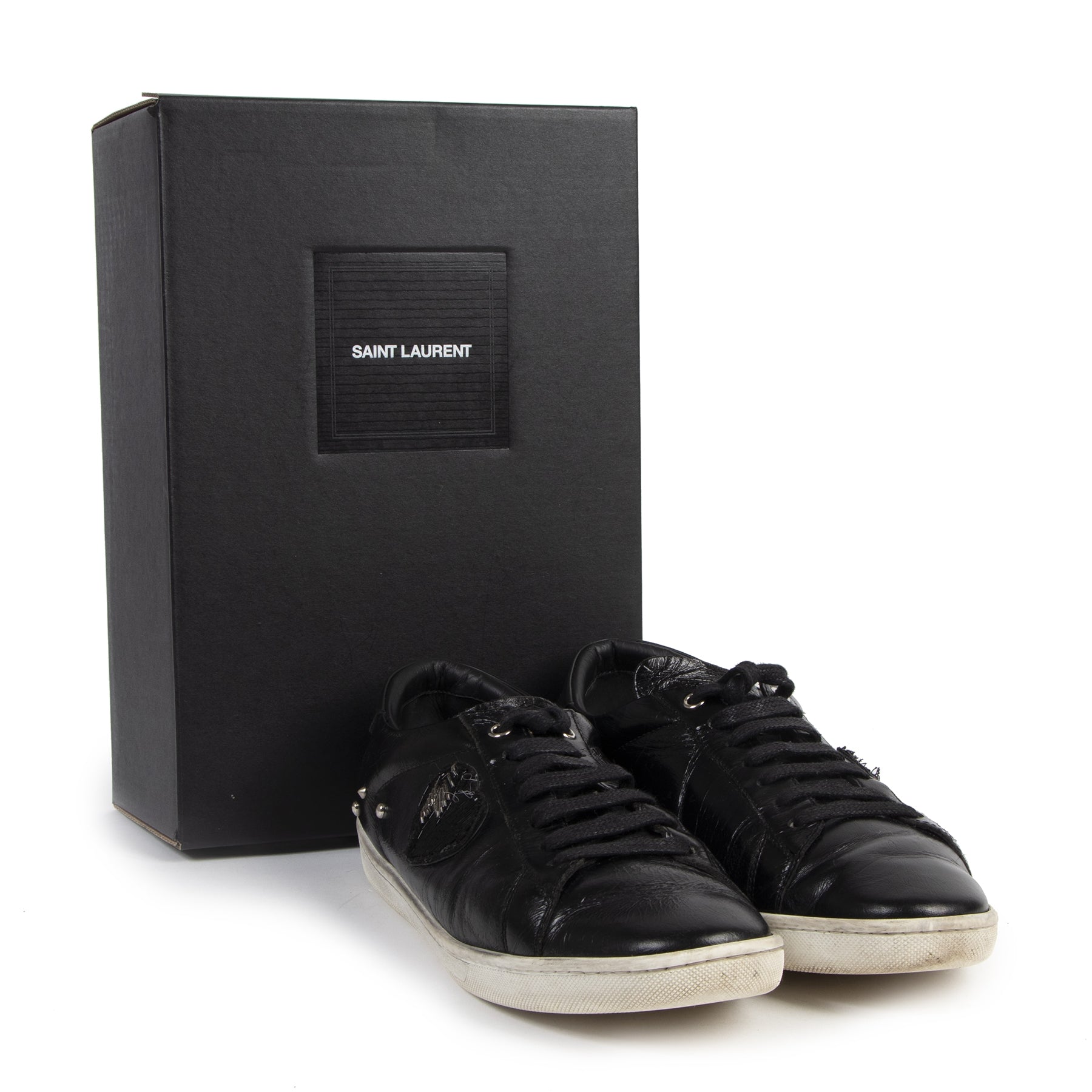Authentic secondhand Saint Laurent Black Lightning Heart Patch Sneakers - Size 40 designer sneakers fashion luxury vintage webshop designer brands safe secure online shopping