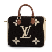 100% authentiek exemplaar van de Louis Vuitton Limited Edition Speedy Bandoulière 25 LV Teddy Monogram for the best price at Labellov secondhand designer bags online.
