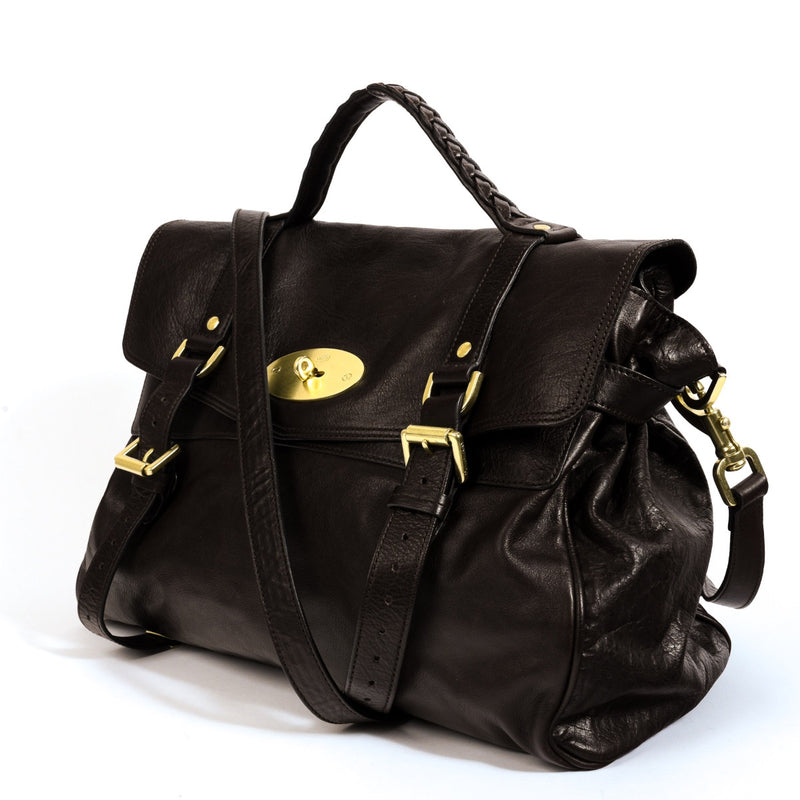 Shop safe online at Labellov in Antwerp, Brussels and KNokke this 100% authentic second hand Mulberry Oversized Alexa Chocolate Brown Soft Buffalo