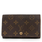 Shop safe online 100% authentic second hand Louis Vuitton Monogram Porte Monnaie Billets Tresor Wallet in very good condition at the right price at Labellov in Antwerp.