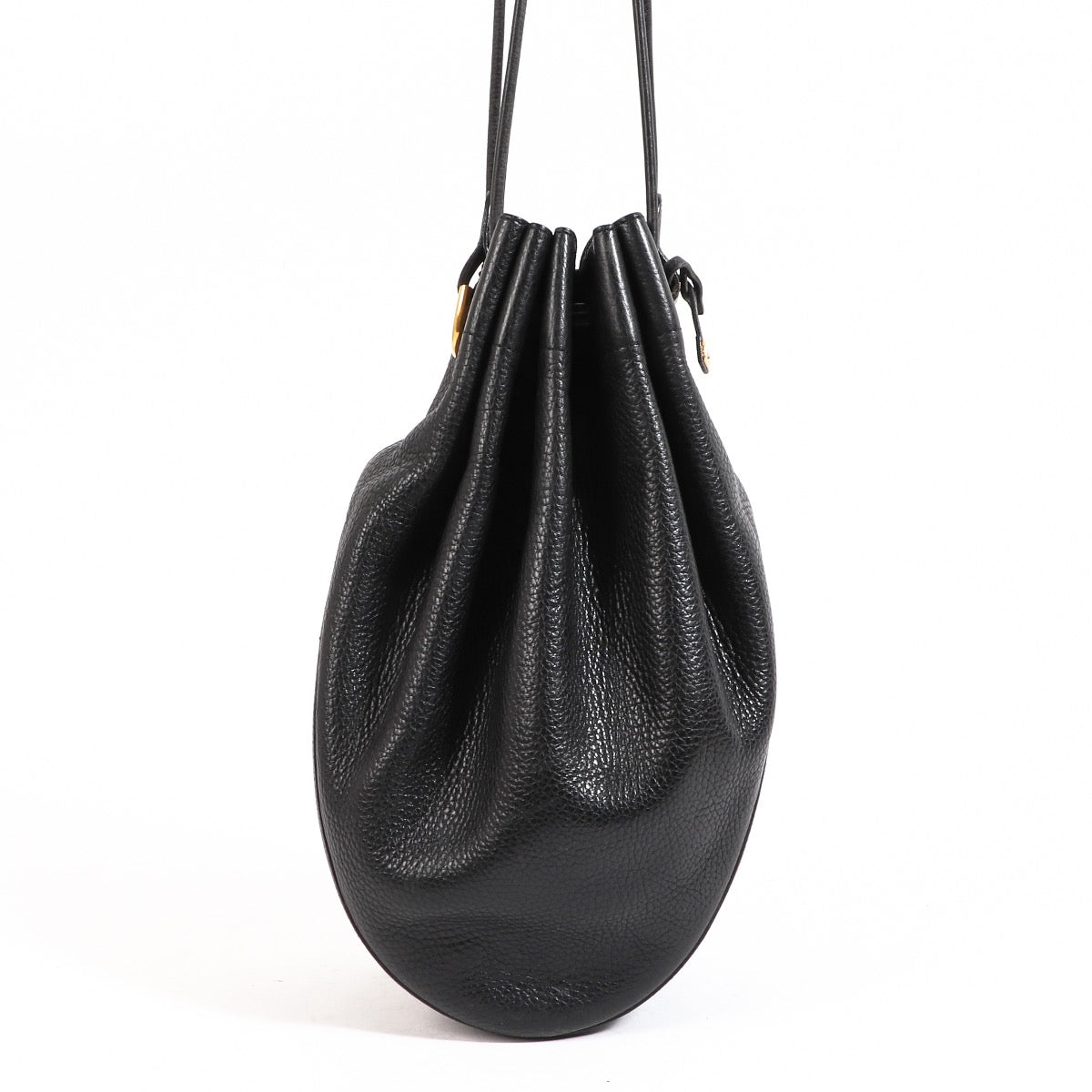 Buy an authentic Delvaux Black Leather Bucket Bag in very good condition at Labellov in Antwerp.