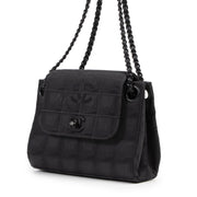 Chanel Black Nylon CC Mini Bag pour le meilleur prix chez Labellov à Anvers Belgique
