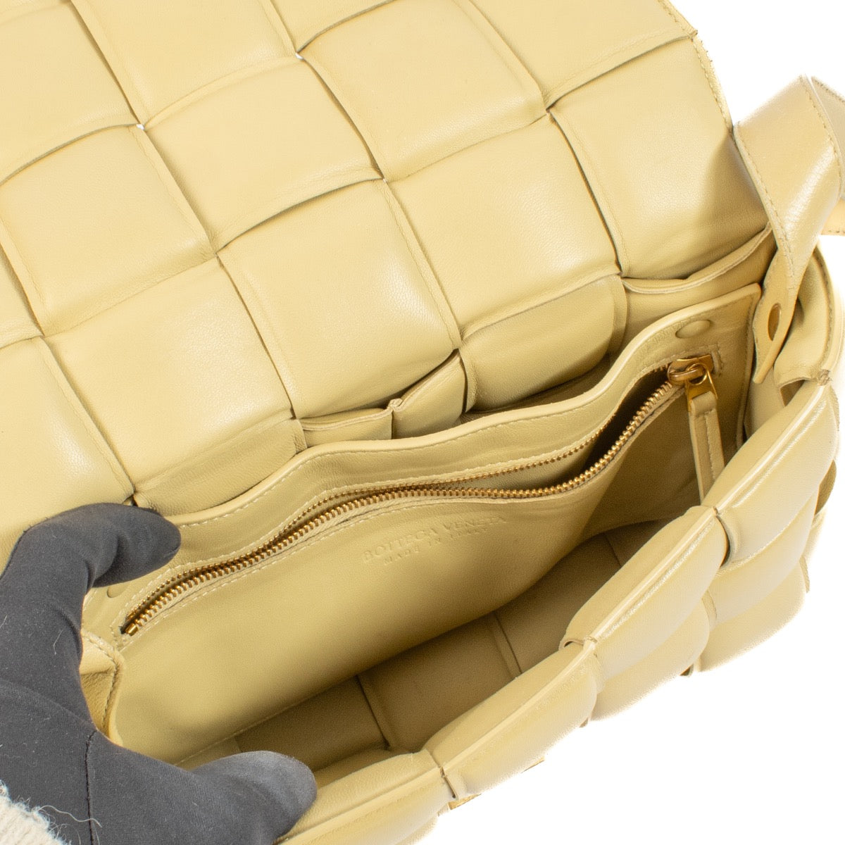 shop 100% authentic second hand Bottega Veneta Beige Padded Cassette Bag on Labellov.com