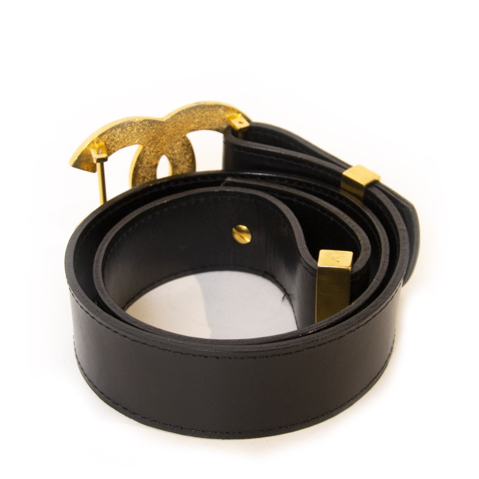 bent u op zoek naar een authentieke Chanel Black Leather Gold CC Logo Belt - Size 80
