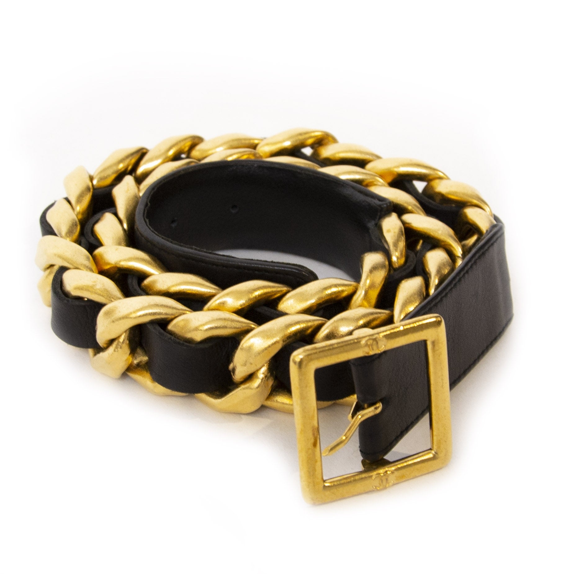 We buy and sell Chanel Black & Gold Heavy Belt te koop